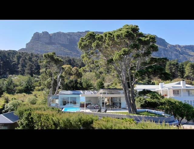 6 BEDROOM HOUSE TO LET IN RUYTEPLAATS